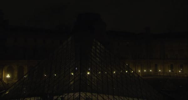 bande-annonce Une Nuit au Louvre : Léonard de Vinci